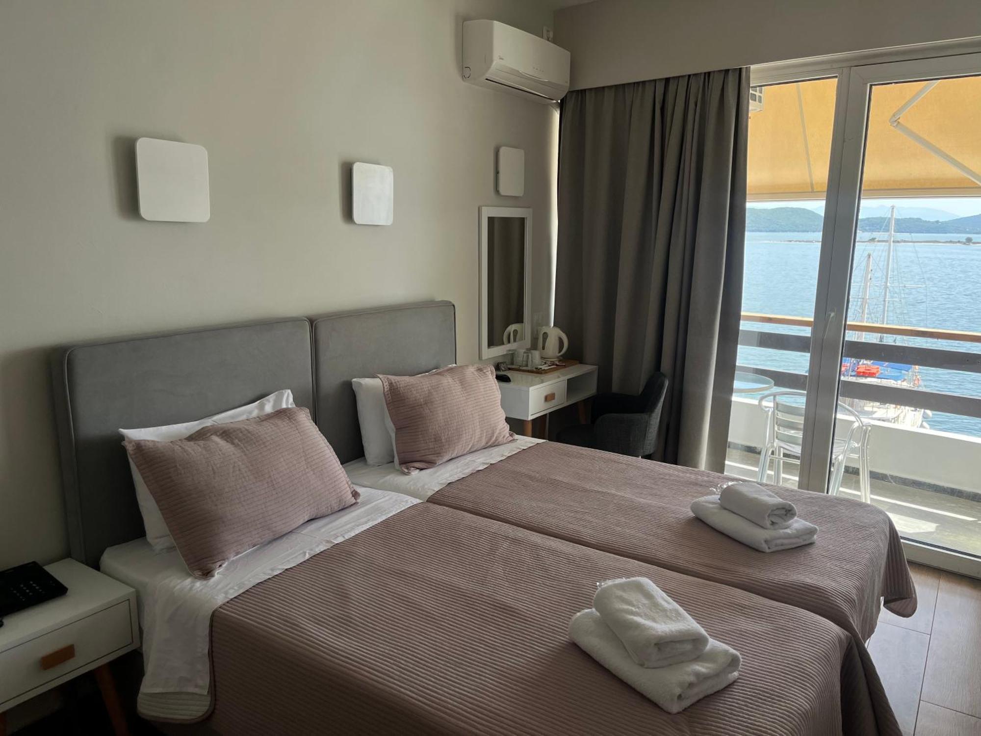 Hotel Avra Превеза Экстерьер фото
