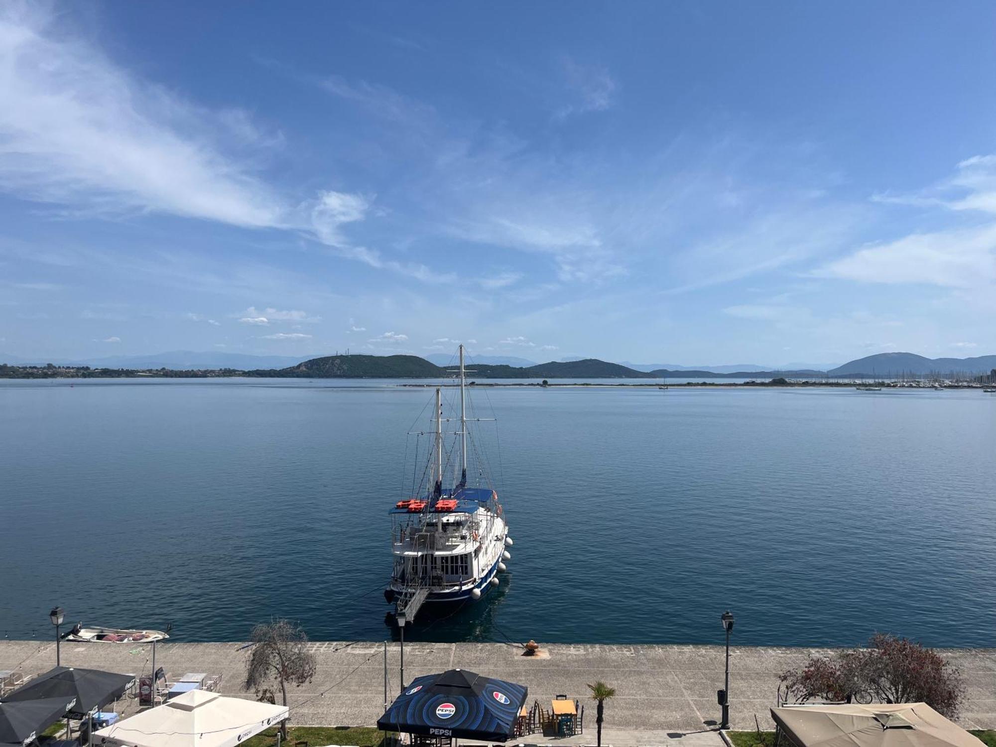 Hotel Avra Превеза Экстерьер фото